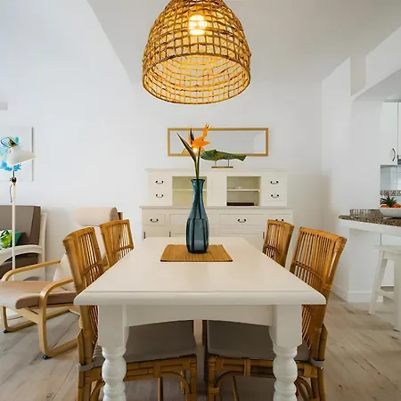 7 - Caleta Campos Semesterbostad